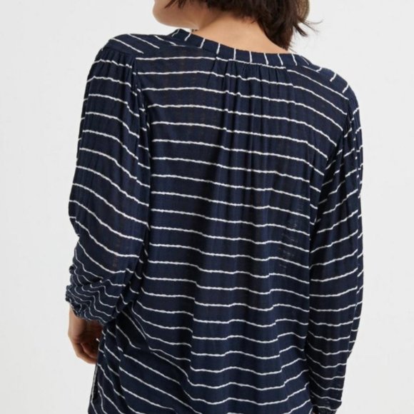 Lucky Brand Women's Flowy Stripped Jacquard Top - Picture 2 of 6